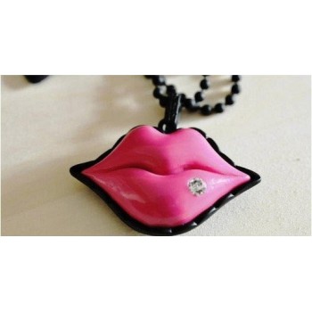 Collier " Kiss me baby" 